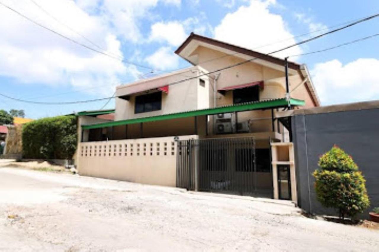 Safina Inn Syariah Sekupang Batam Exterior foto
