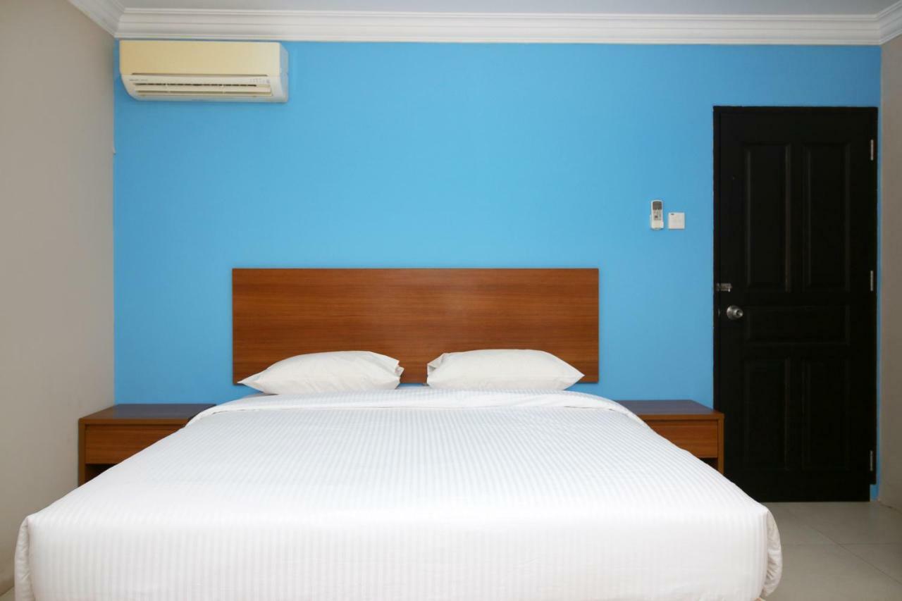 Safina Inn Syariah Sekupang Batam Exterior foto