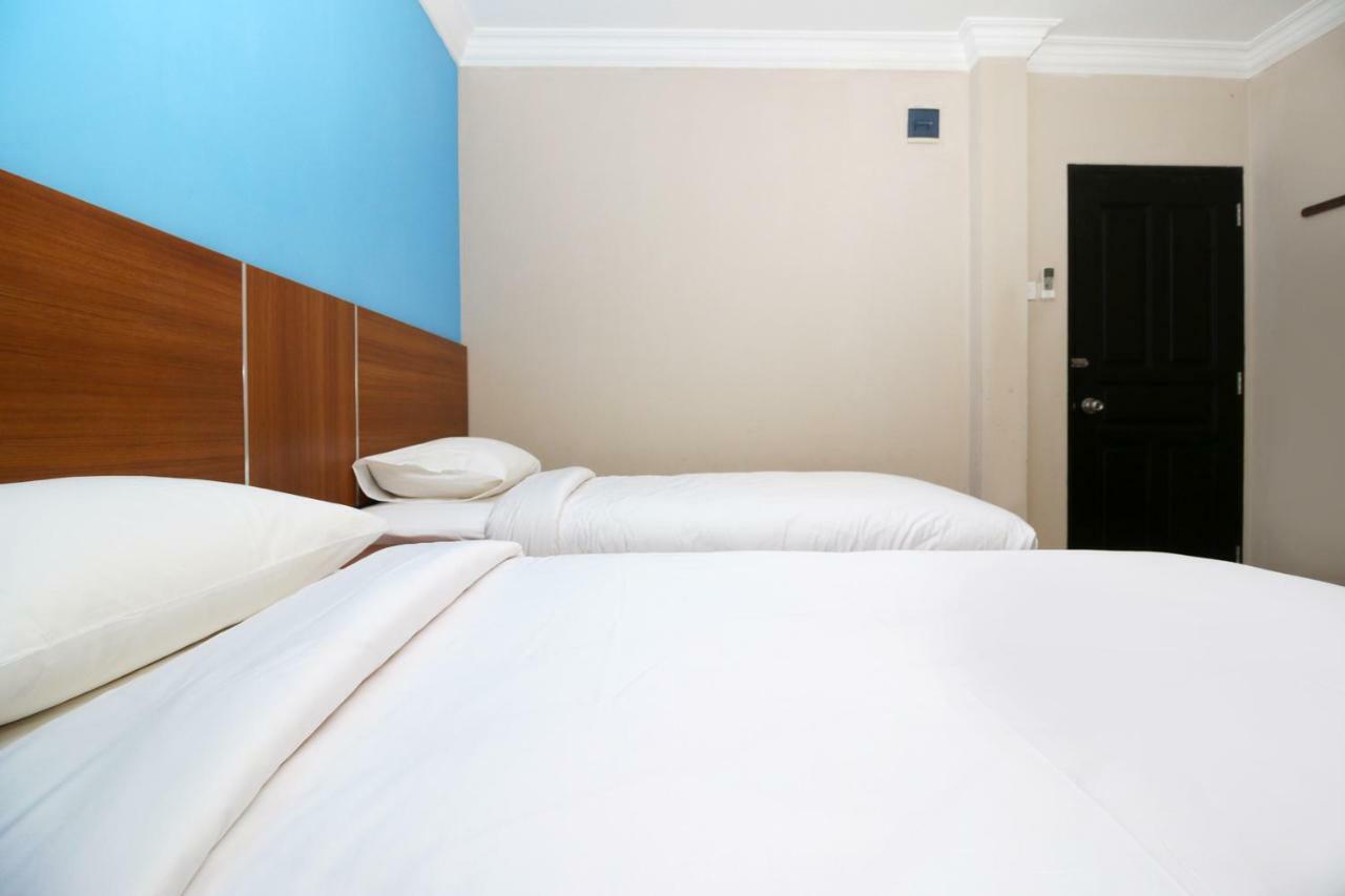Safina Inn Syariah Sekupang Batam Exterior foto