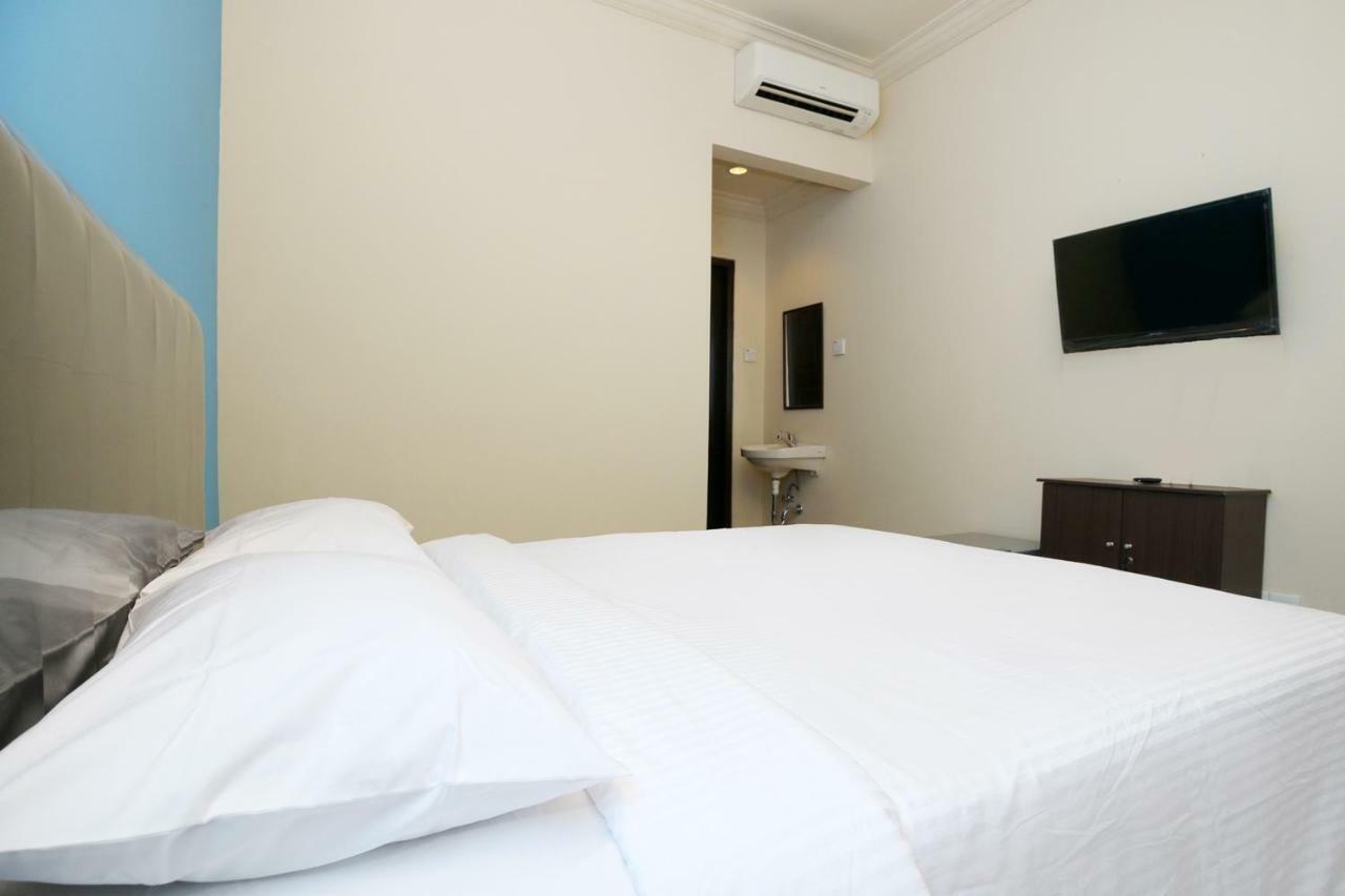 Safina Inn Syariah Sekupang Batam Exterior foto
